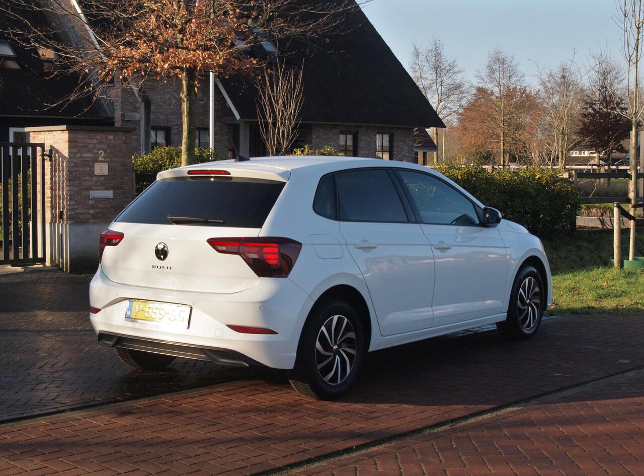 Volkswagen POLO 1.0 TSI Life Business | Apple carplay | Stoelverwarming | Parkeersensoren | Privacy Glas | NL-Auto