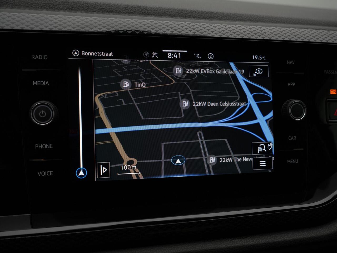 Volkswagen POLO 1.0 TSI 95 pk DSG Life | Achteruitrijcamera | Navigatie | Keyless Entry | Digital Cockpit Pro