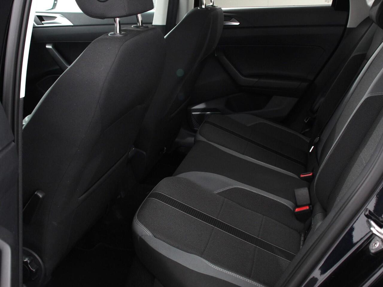 Volkswagen POLO 1.0 TSI 110pk DSG Style | Navigatie | Apple Carplay/ Android Auto | Parkeersensoren | Adaptive Cruise Control | Stoelverwarming | Ledverlichting | Climate Control