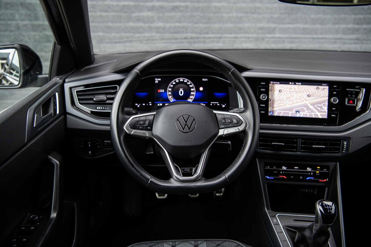 Volkswagen POLO 1.0 TSi 95 pk R-Line | 2x R-Line | 17" Bergamo | LED