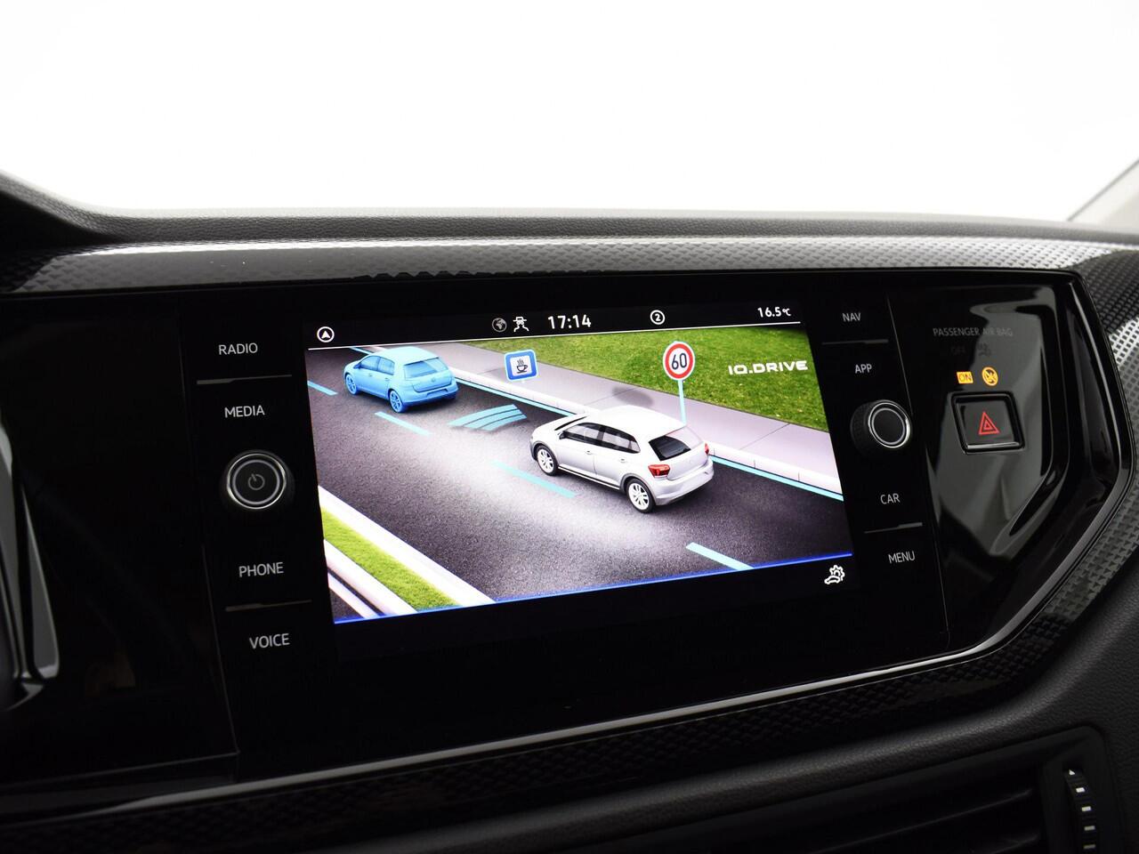 Volkswagen POLO 1.0 TSI 95pk Life · Apple/Android Car Play · Navigatie · P-Sensoren · Getint Glas · Airco · 15'' Inch · Garantie t/m 30-08-2027 of 100.000km