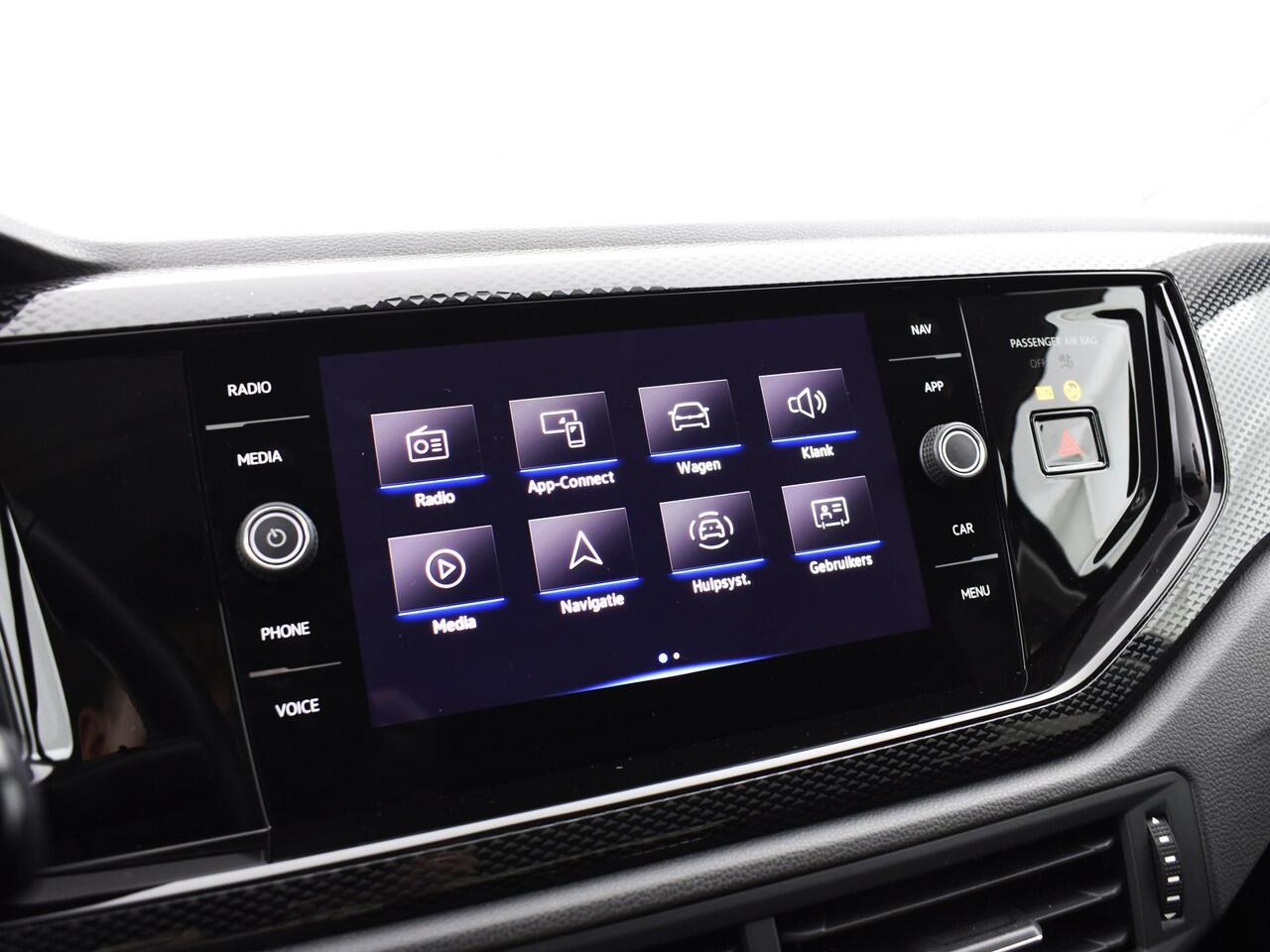 Volkswagen POLO 1.0 TSI 95pk Life · Apple/Android Car Play · Navigatie · P-Sensoren · Getint Glas · Airco · 15'' Inch · Garantie t/m 30-08-2027 of 100.000km