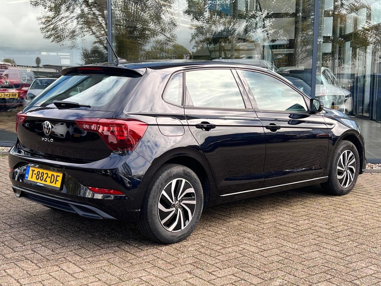 Volkswagen POLO 1.0 TSI Go | PARKEERSENSOREN V+A | DIGITAAL COCKPIT | CRUISE CONTROL | CARPLAY | LANE ASSIST | VERMOEIDHEIDSHERKENNING | INKLAPBARE SPIEGELS |