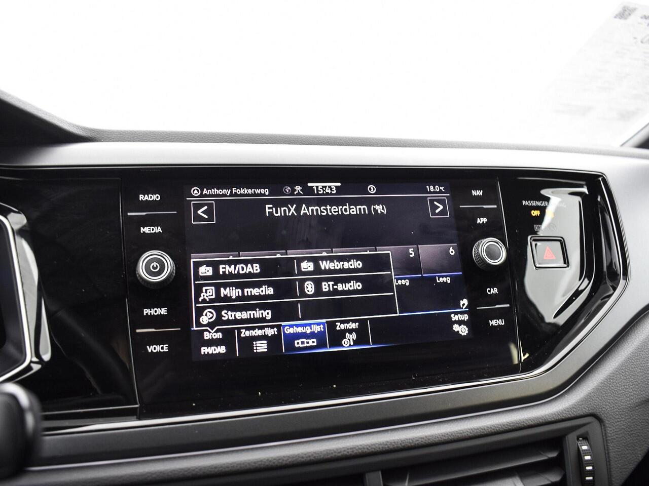 Volkswagen POLO 1.0 TSI 95pk DSG R-Line · Apple/Android Car Play · Navigatie · P-Sensoren · ACC · Climatronic · 16'' Inch · Garantie t/m 10-01-2027 of 100.000km