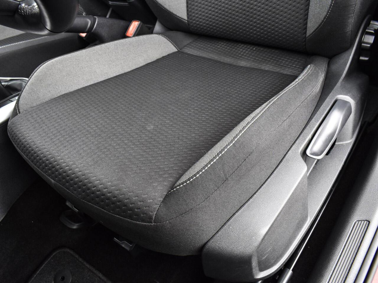 Volkswagen POLO 1.0 TSI 95pk Life · Apple/Android Car Play · P-Sensoren · Airco · DAB · ACC · 15'' Inch · Garantie t/m 13-02-2027 of 100.000km