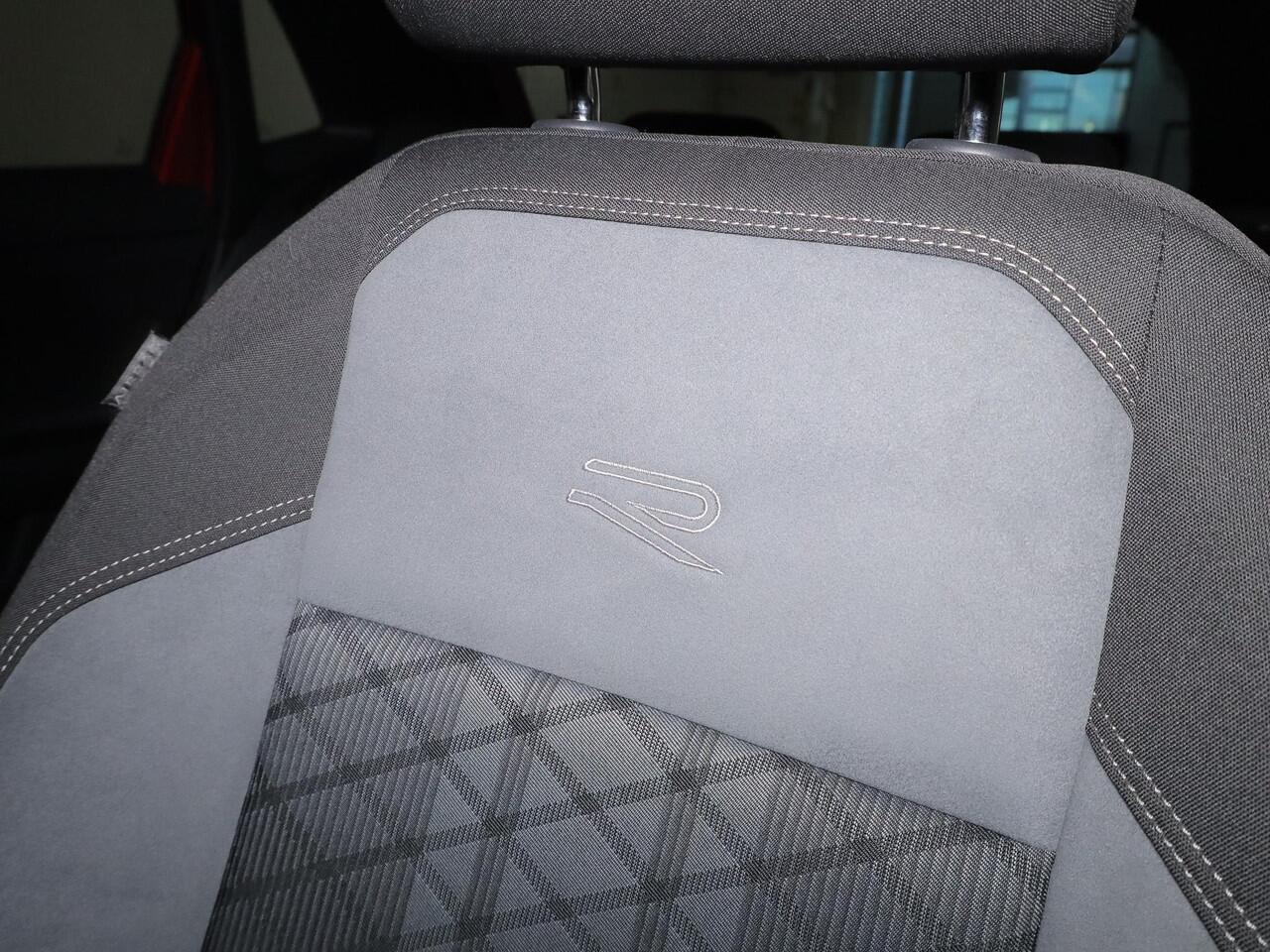 Volkswagen POLO 1.0 TSI R-Line Pano-dak| Navi| 17'LM-velgen| digital display