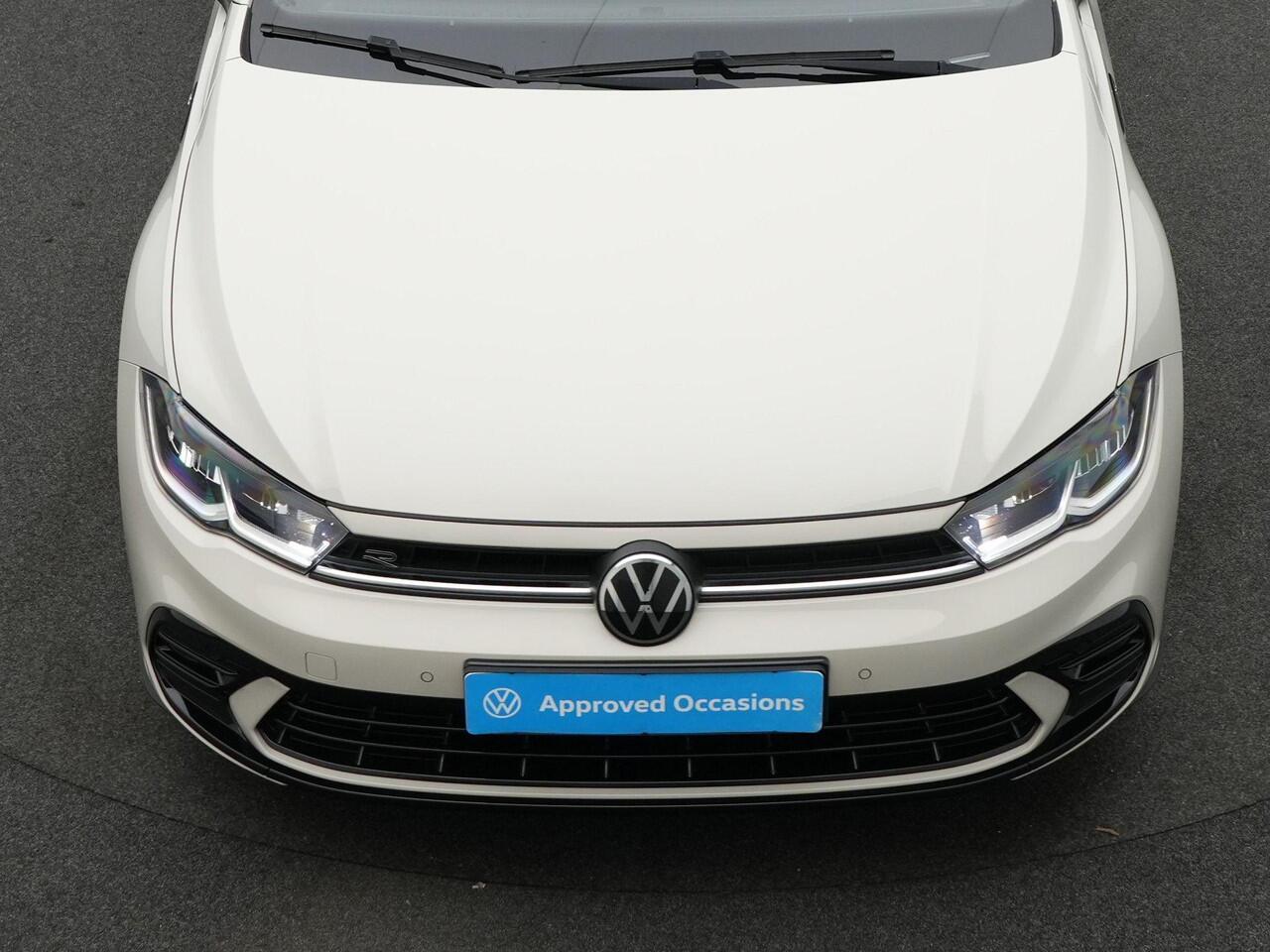 Volkswagen POLO 1.0 TSI 95 pk R-Line | Parkeersensoren voor/achter | Adaptive Cruise | Carplay