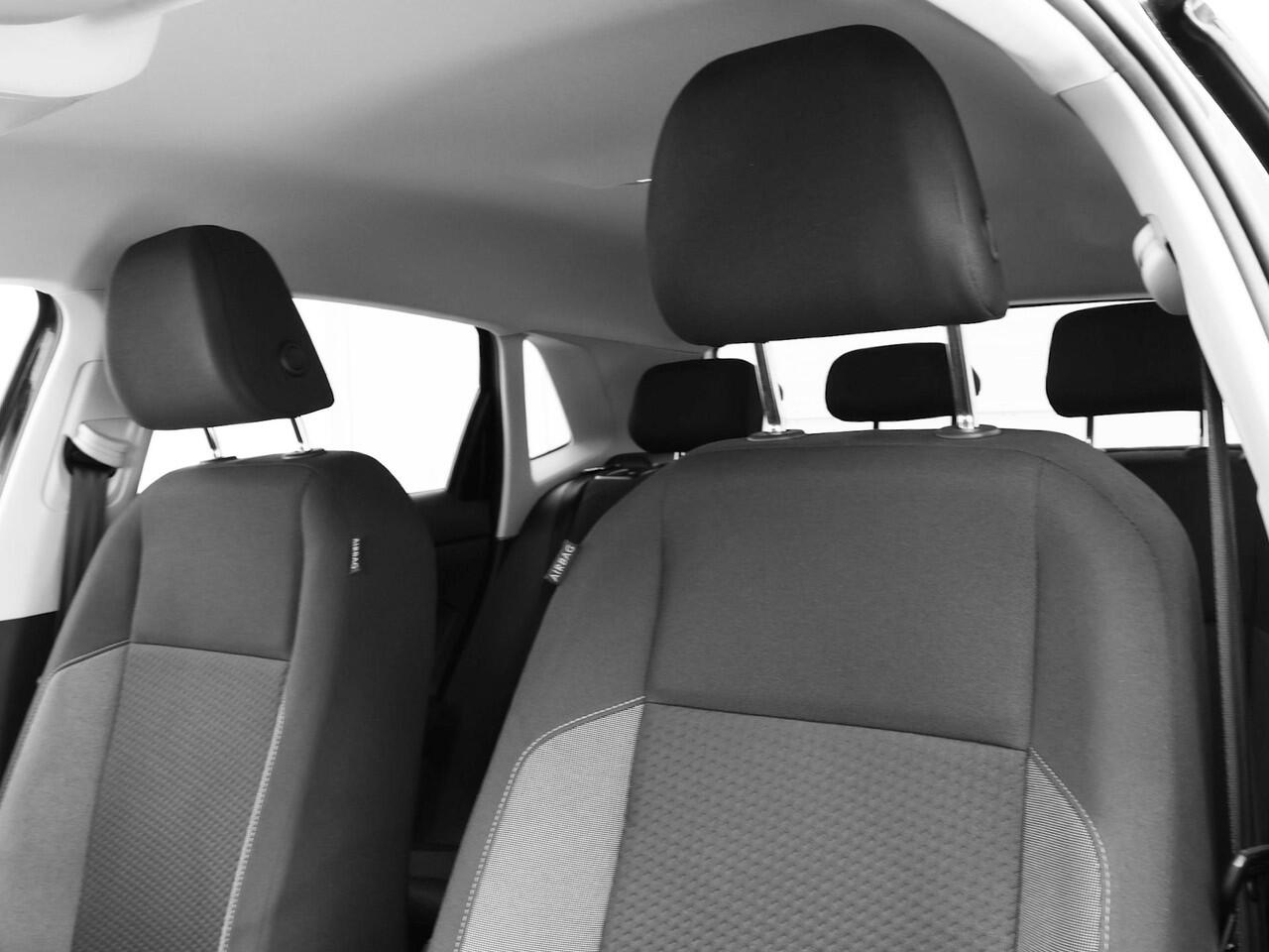 Volkswagen POLO 1.0 TSI 95pk Life Business · Apple/Android Car Play · ACC · P-Sensoren · Navigatie · Verkeersbord Detectie · Clima · DAB · Garantie t/m 17-10-2027 of 100.000km