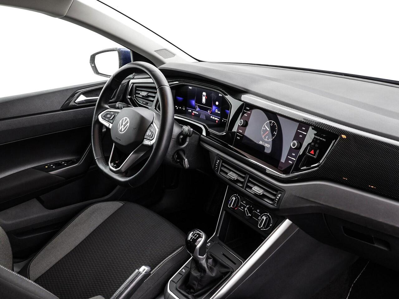 Volkswagen POLO 1.0 TSI 95pk Life · Apple/Android Car Play · Navigatie · P-Sensoren · DAB · Airco · 15'' Inch · Garantie t/m 26-10-2027 of 100.000km