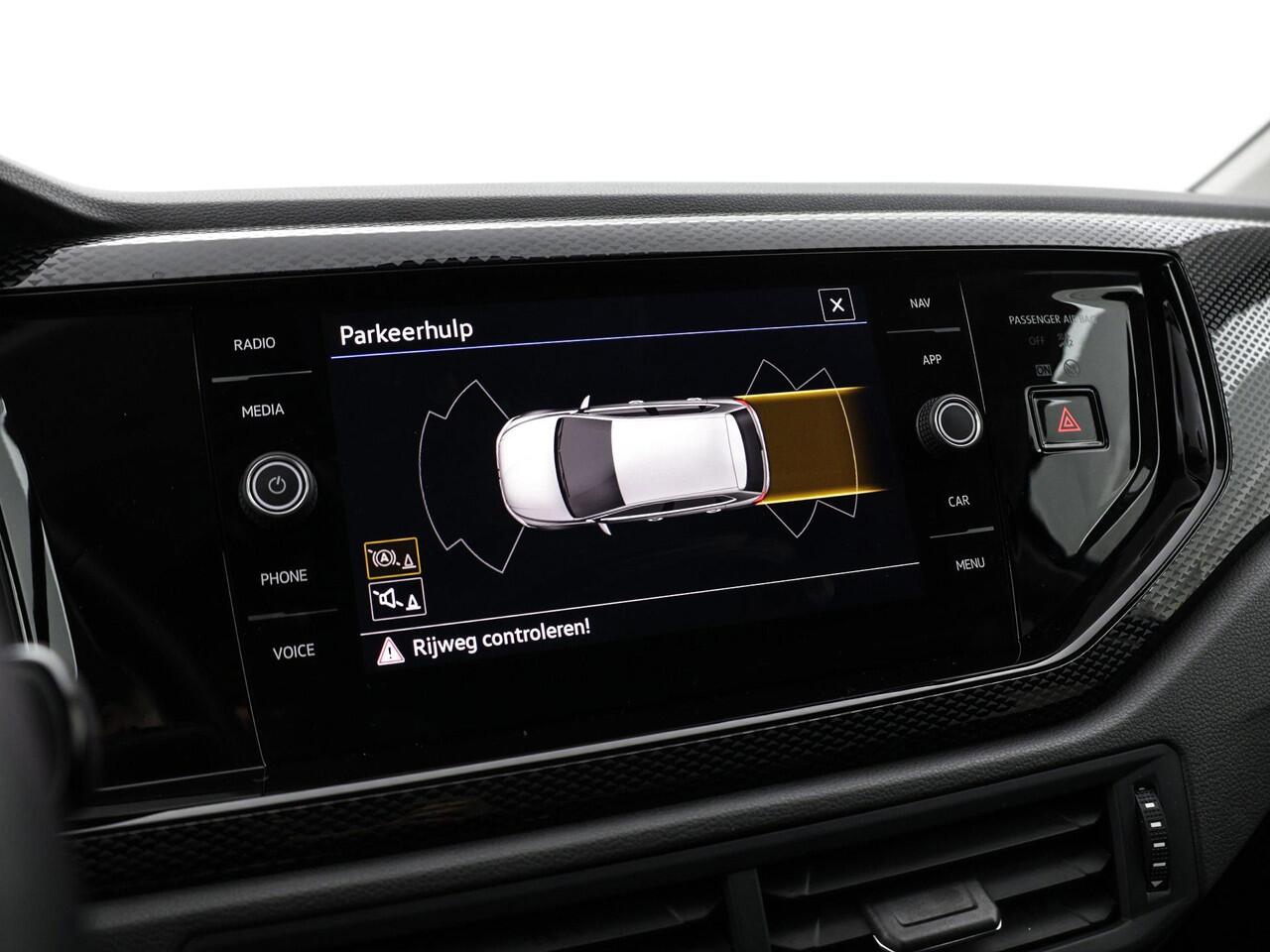 Volkswagen POLO 1.0 TSI 95pk Life · Apple/Android Car Play · Navigatie · P-Sensoren · DAB · Airco · 15'' Inch · Garantie t/m 26-10-2027 of 100.000km