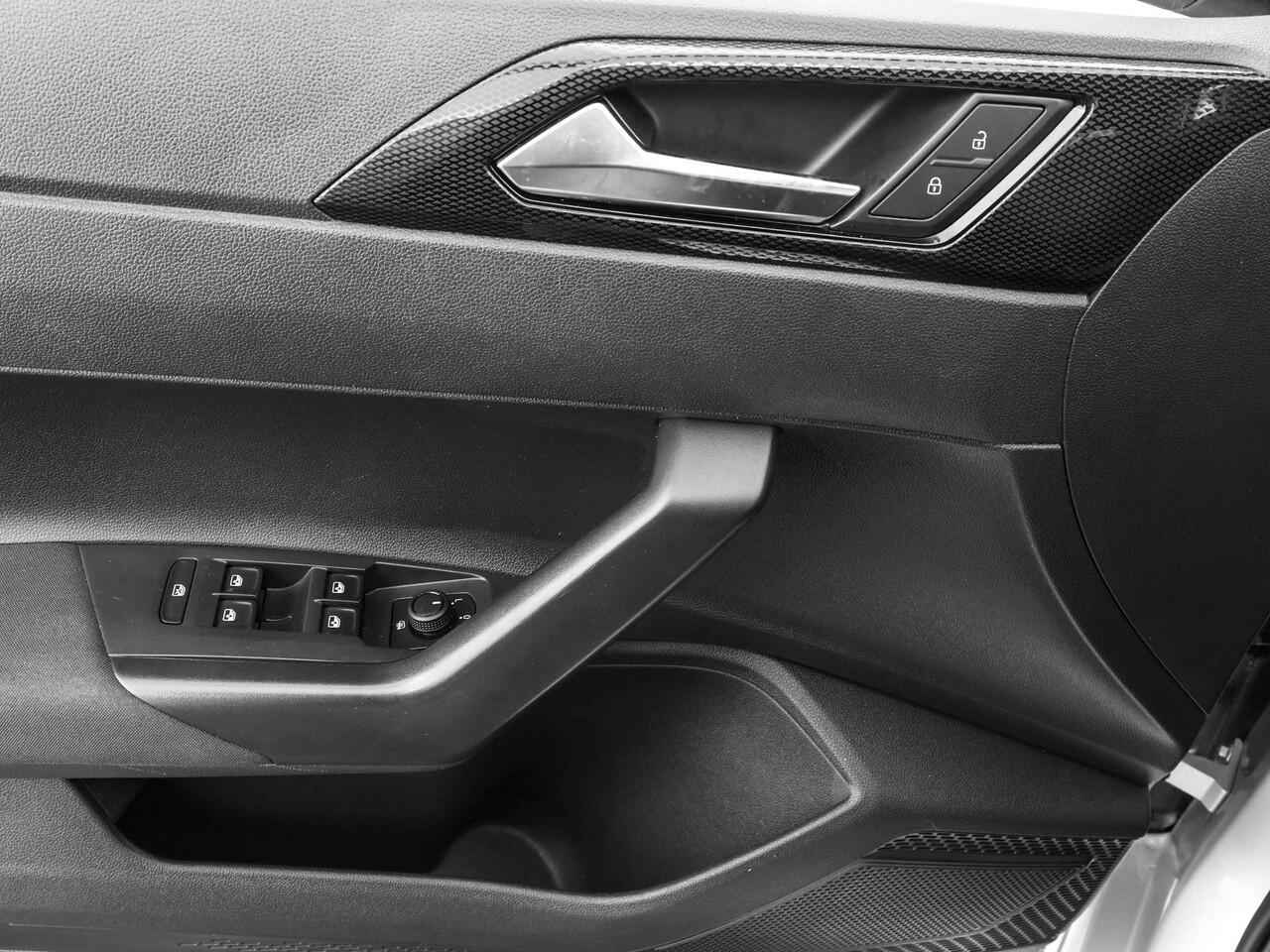 Volkswagen POLO 1.0 TSI 95pk DSG Life · Apple/Android Car Play · Navigatie · P-Sensoren · Getint Glas · 15'' Inch · Garantie t/m 16-10-2027 of 100.000km