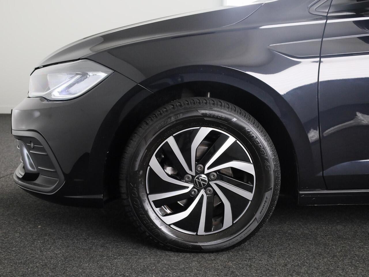 Volkswagen POLO 1.0 TSI Life Business 95 pk Automaat (DSG) | Verlengde garantie | Navigatie | Parkeersensoren | Adaptieve cruise control | Stoelverwarming |