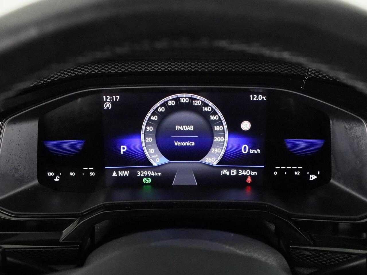 Volkswagen POLO 1.0 TSI Life Business 95 pk Automaat (DSG) | Verlengde garantie | Navigatie | Parkeersensoren | Adaptieve cruise control | Stoelverwarming |