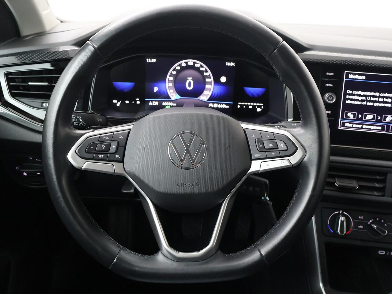 Volkswagen POLO 1.0 TSI Life | 95 PK | Automaat | Navigatie | Apple Carplay | Parkeersensoren voor en achter | DAB-radio | LM-velgen | ACC |