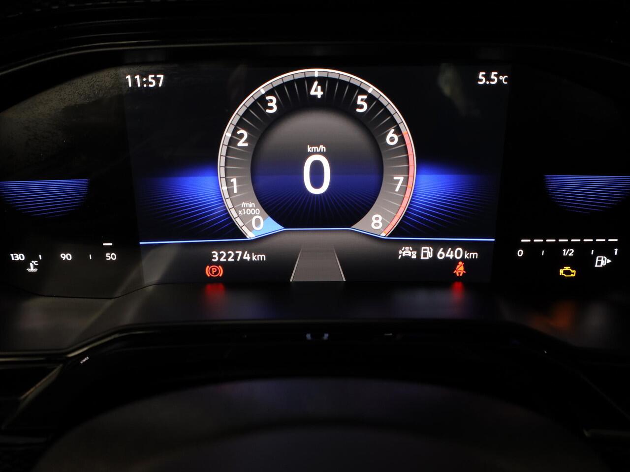 Volkswagen POLO 1.0 TSI Life 95 PK | Navigatie via app | Parkeersensoren voor en achter | LM velgen |