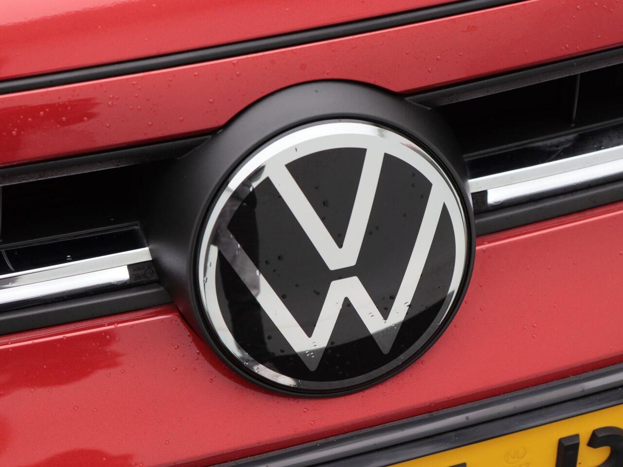 Volkswagen POLO 1.0 TSi R-Line | Full LED IQ | Panoramadak | Adaptive Cruise | Stoelverwarming | Camera | 13.949 Km!!