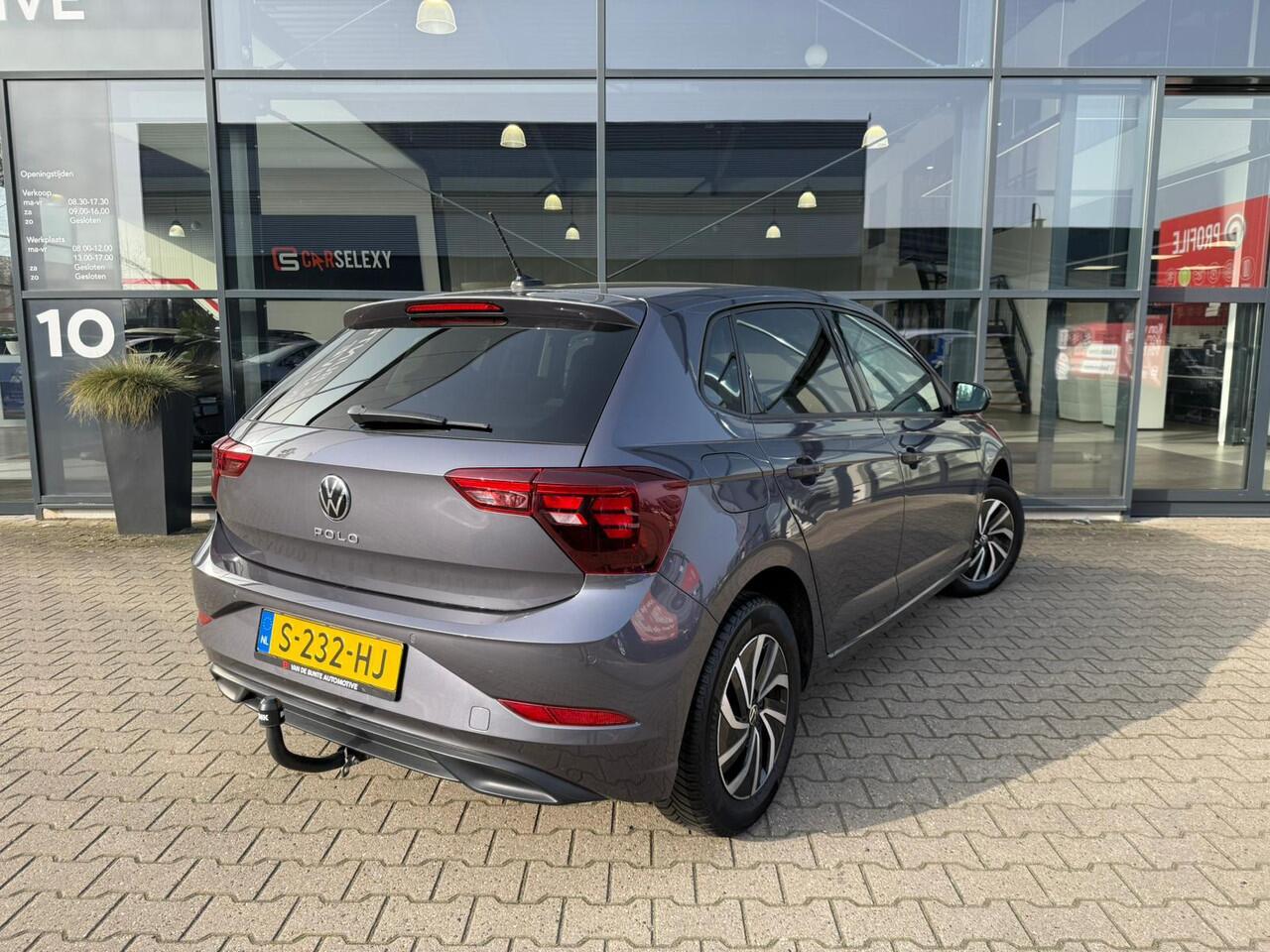 Volkswagen POLO 1.0 TSI Life *Stoelverwarming & Trekhaak*