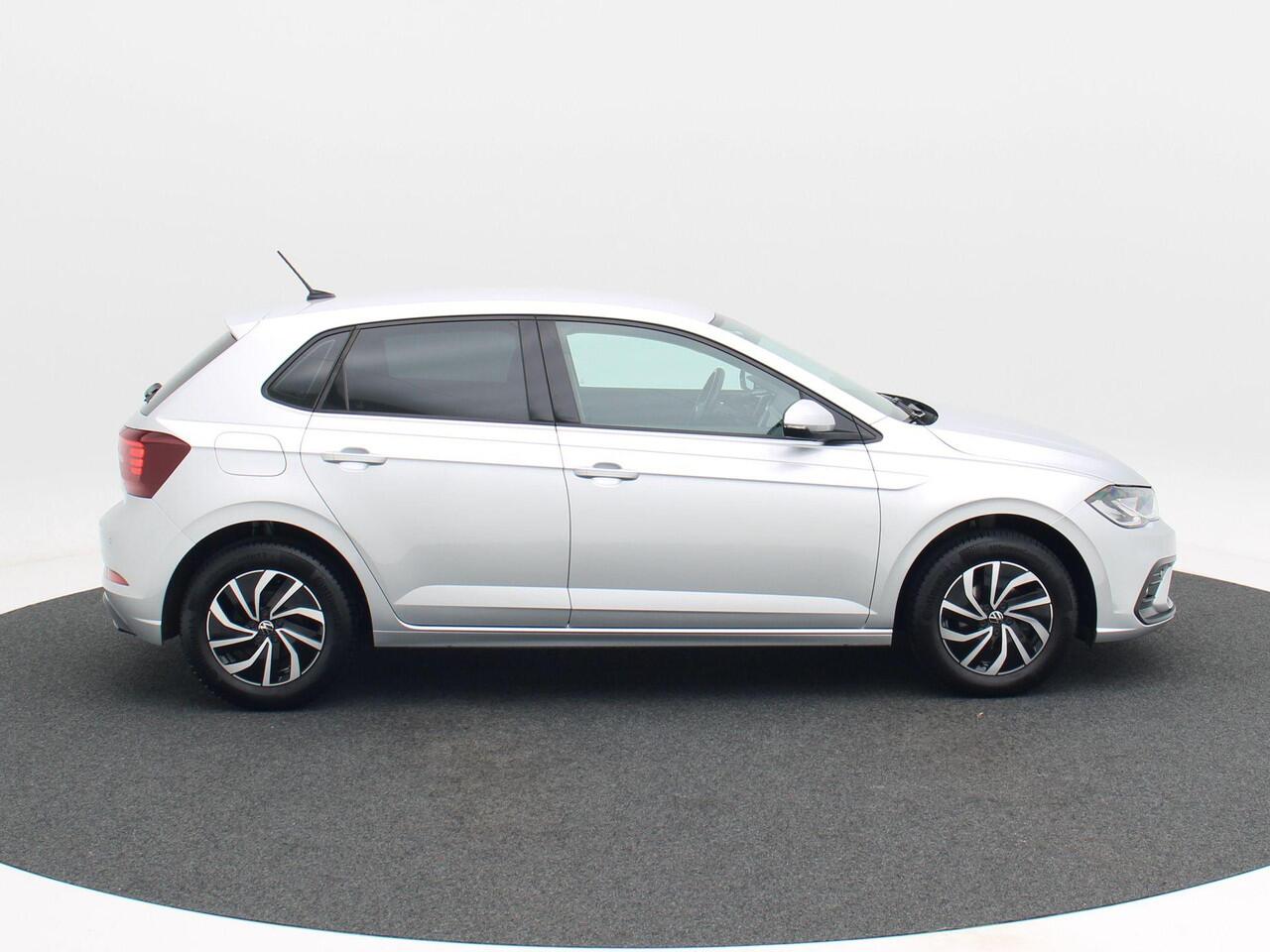 Volkswagen POLO 1.0 TSi Life Automaat | Adaptive Cruise | Virtual Cockpit | Stoelverwarming | 15 Inch | 76.278 Km