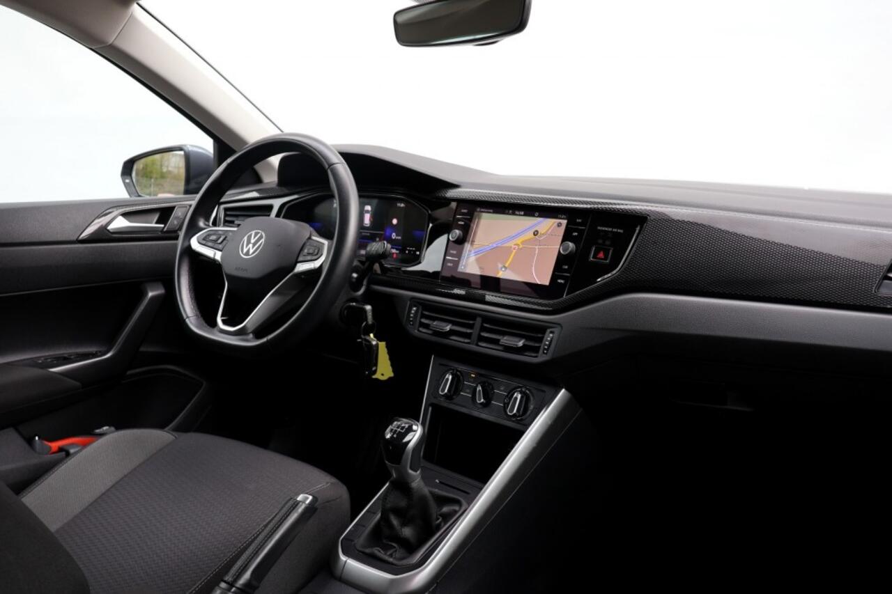 Volkswagen POLO 1.0 TSI Go - 95 pk **Carplay / PDC / ACC