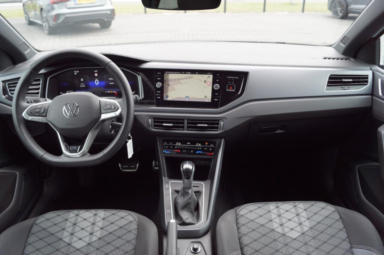 Volkswagen POLO 1.0 TSI DSG R-Line /Navi / Virt. cockpit /IQ LED/17LM /Zwart dak