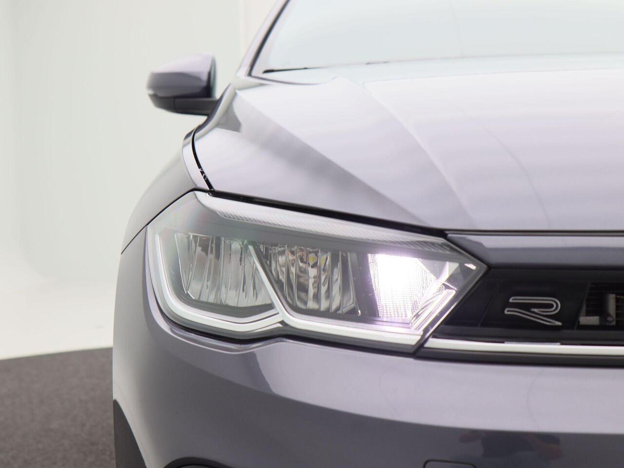 Volkswagen POLO 1.0 TSi 110 Pk Automaat R-Line Business | Adaptive Cruise | CarPlay | Parkeersensoren | Bluetooth | Camera | 16 Inch | 16.130 Km!!