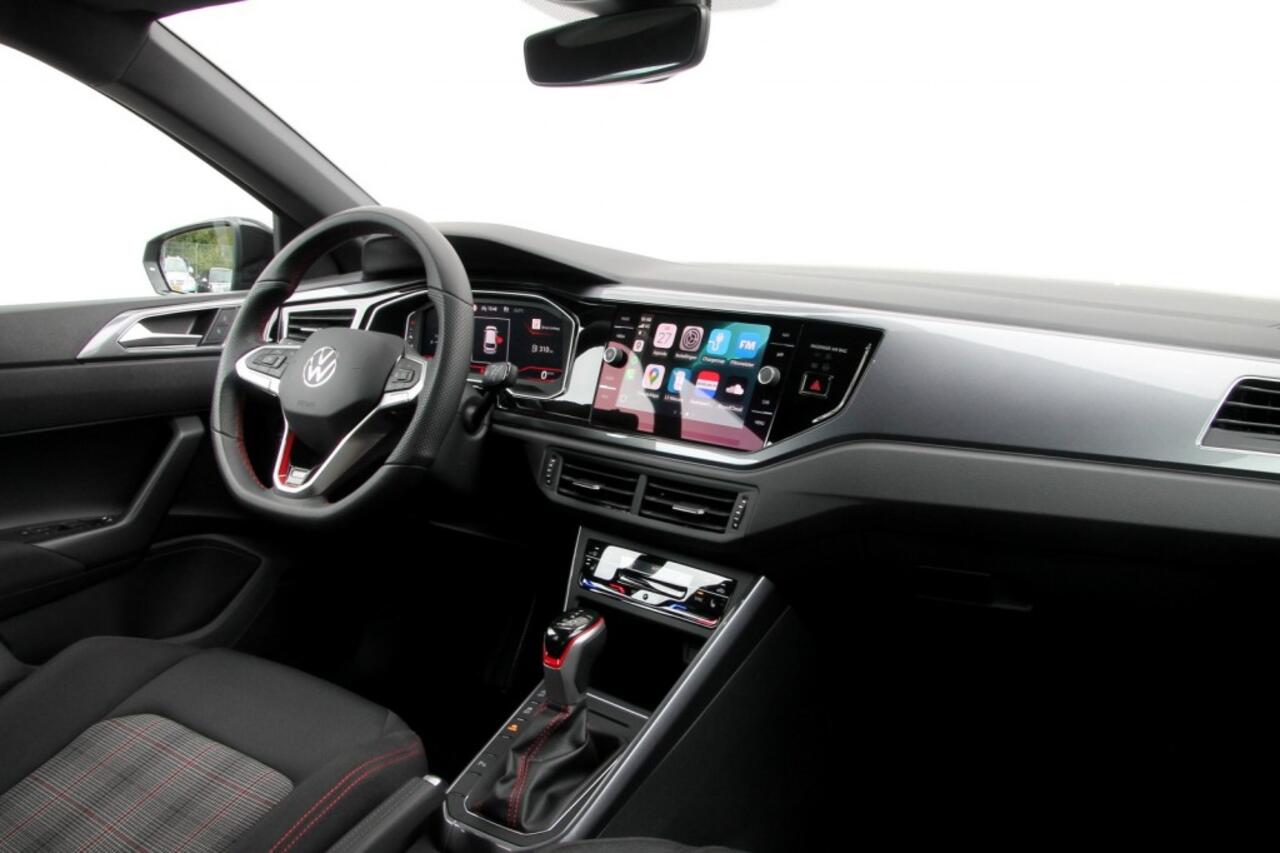 Volkswagen POLO 2.0 TSI GTI - 207 pk **Beats / IQ Light / Carplay