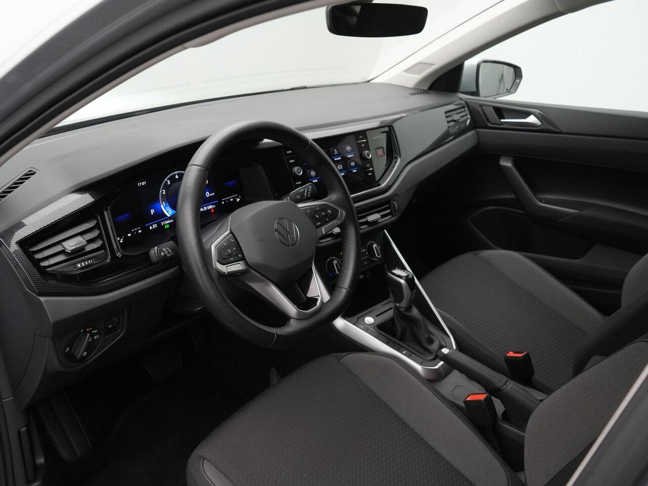 Volkswagen POLO 1.0 TSI 95 pk DSG Life Edition | Achteruitrijcamera | Navigatie | Stoelverwarming | Adaptive Cruise