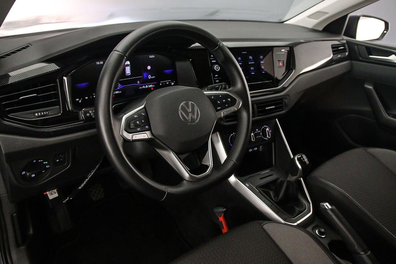 Volkswagen POLO Life Edition 1.0 TSI 95pk Adaptive cruise control, Achteruitrijcamera, LED koplampen, Airco, DAB, Radio, App connect, Bluetooth