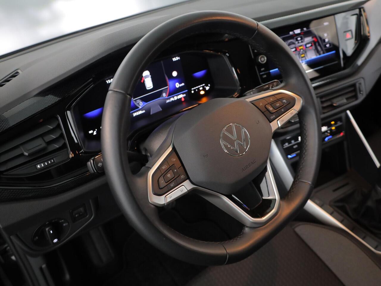 Volkswagen POLO 1.0 TSI Life Edition 95 pk | Verlengde garantie | Navigatie via App | Parkeersensoren achter | Achteruitrijcamera | Autom. airco | Adaptieve cruise control |