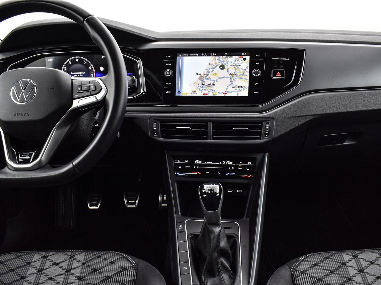 Volkswagen POLO 1.0 TSI 95pk R-Line · Apple/Android Car Play · P-Sensoren · Navi · IQ.light · Stoelverwarming · 16'' Inch ·