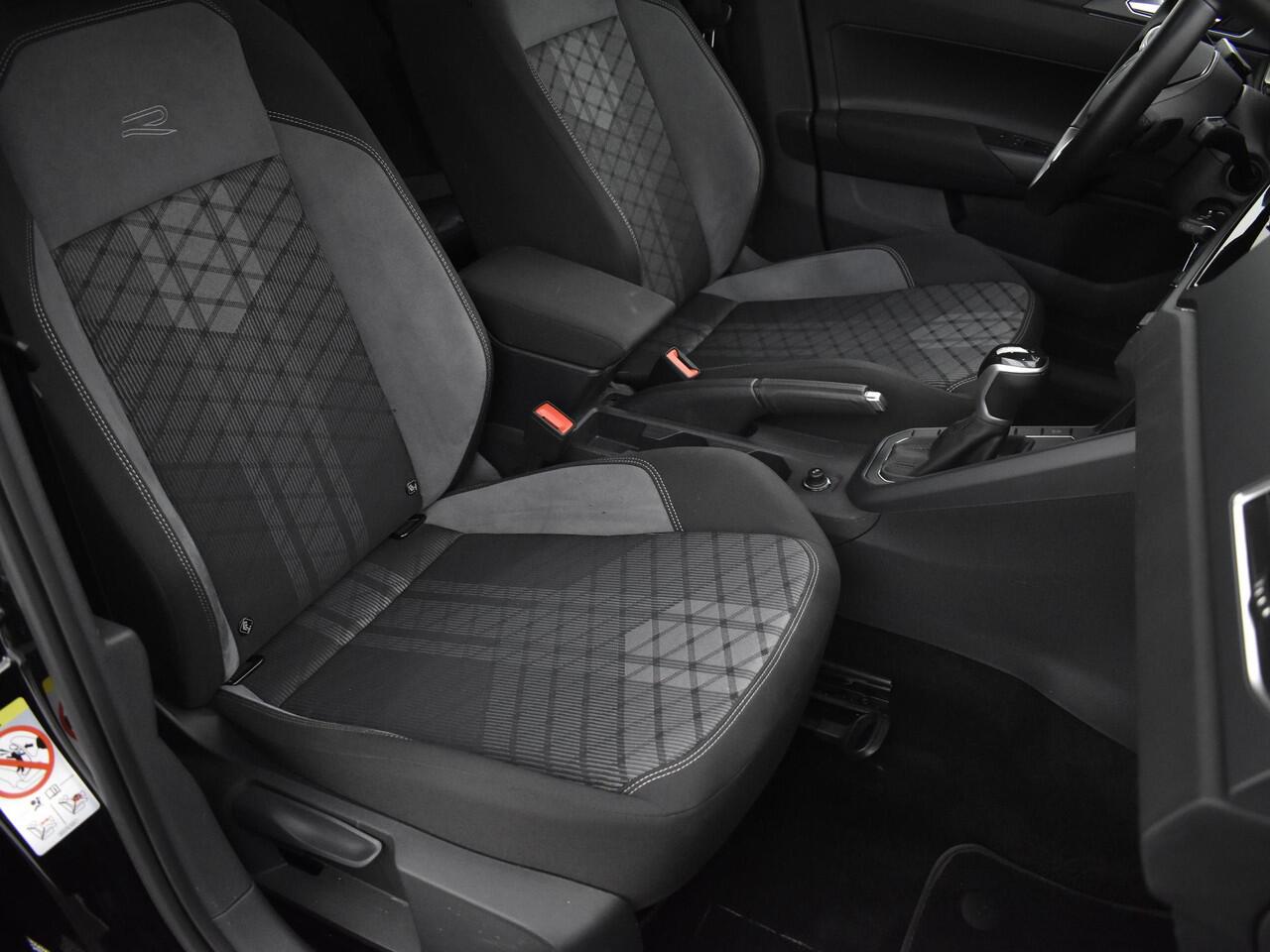 Volkswagen POLO 1.0 TSI 95pk DSG R-Line automaat. · Camera · Apple/Android Car Play · P-Sensoren · Getint Glas · 16'' Inch · Garantie t/m 17-11-2028 of 100.000km