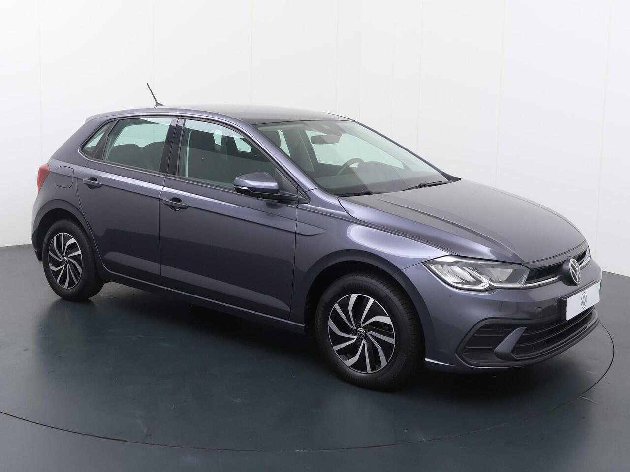 Volkswagen POLO 1.0 TSI Life | 95 PK | Adaptive cruise control | Parkeersensoren | Apple Carplay/Android Auto |