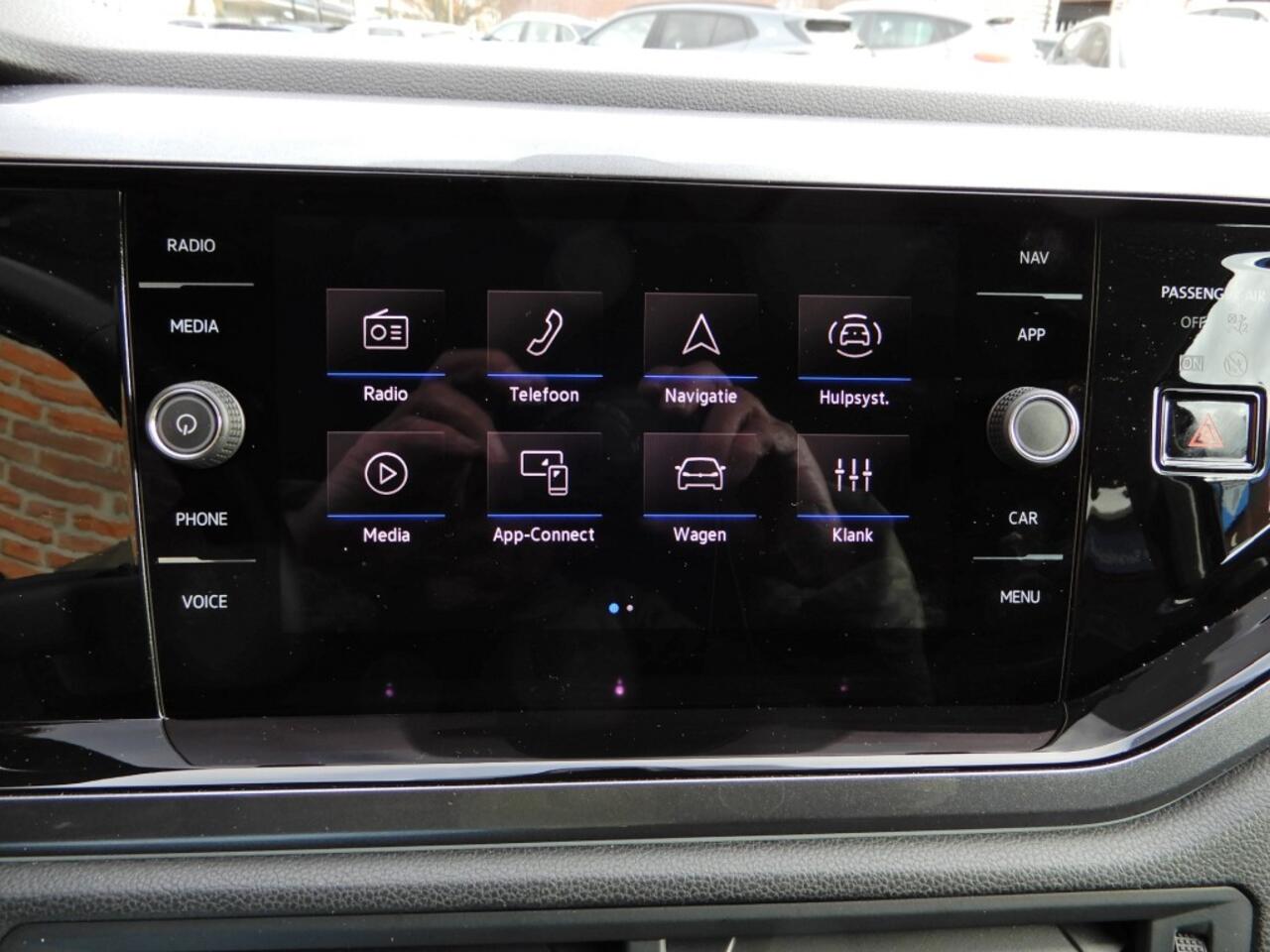 Volkswagen POLO 1.0 TSI Style Automaat - IQ Light