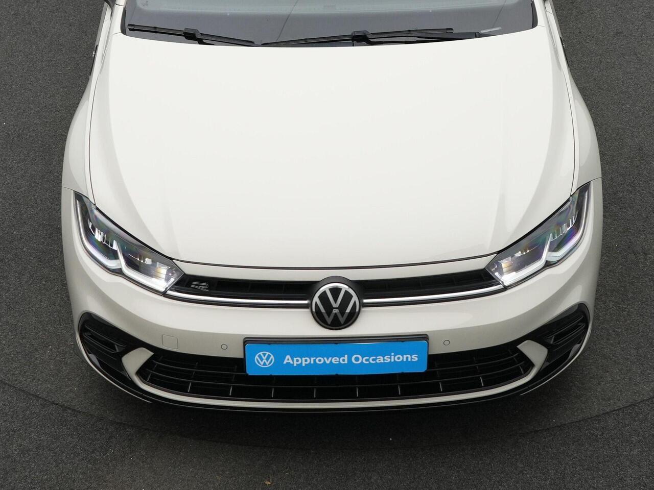 Volkswagen POLO 1.0 TSI 95 pk R-Line | Adaptive Cruise | Parkeersensoren voor/achter | Carplay