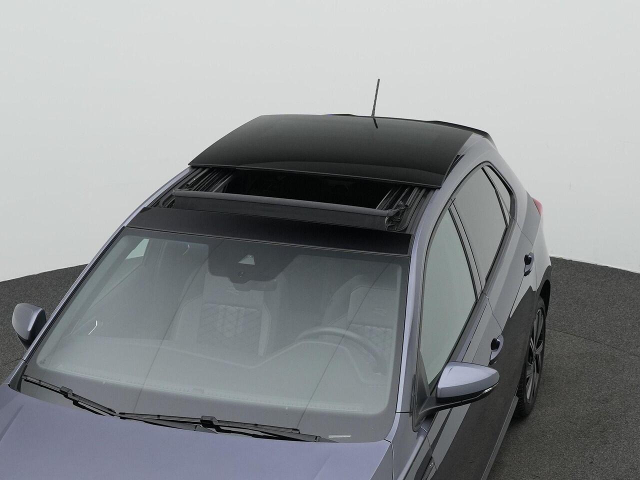 Volkswagen POLO 1.0 TSI 95 pk DSG R-Line | Panoramadak | IQ Light | Stoelverwarming | Achteruitrijcamera | Navigatie | Adaptive Cruise