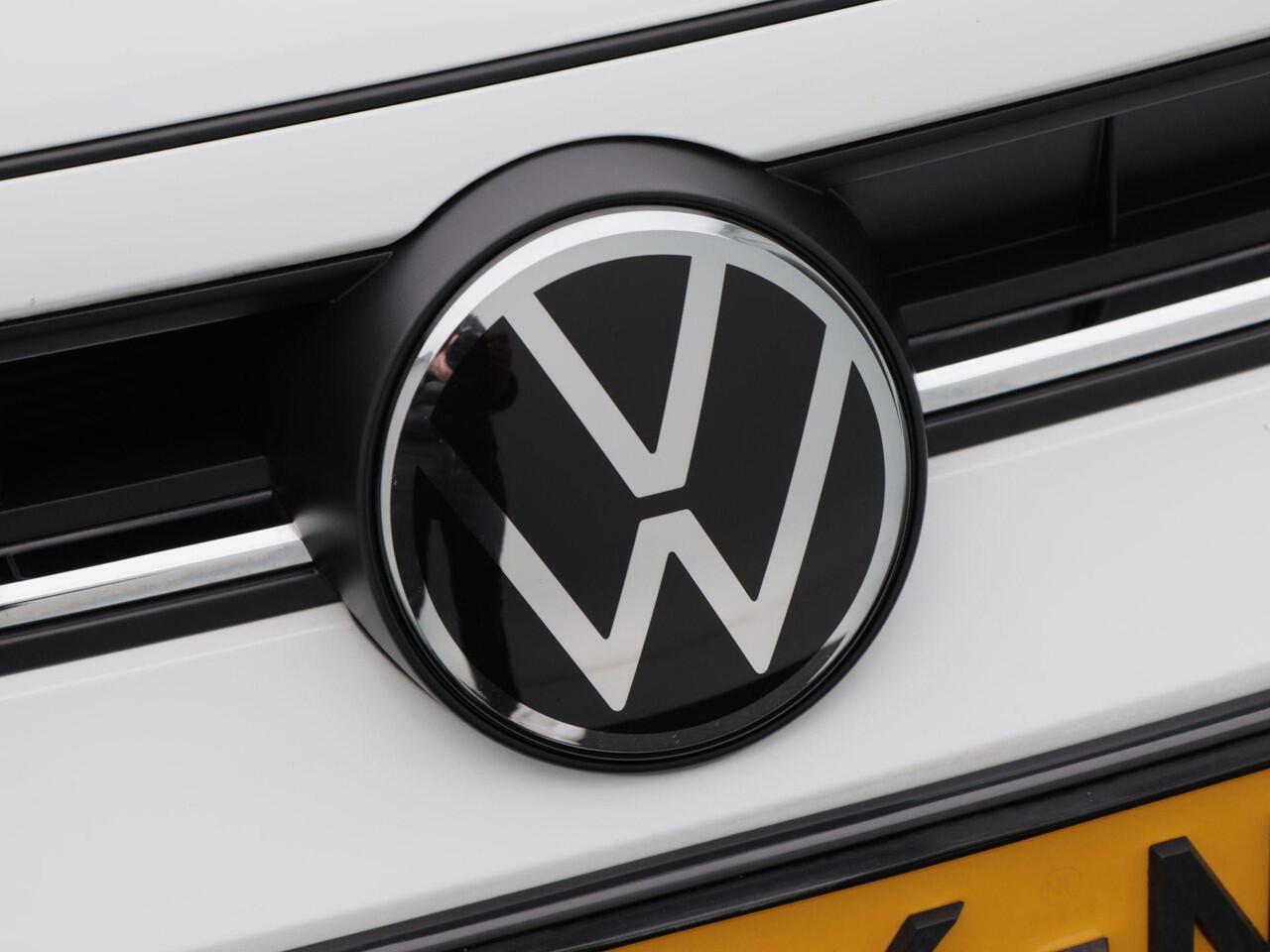 Volkswagen POLO 1.0 TSi Life Business | Adaptive Cruise | Climate Control | Stoelverwarming | Parkeersensoren | Navigatie | Carplay | 15 Inch | 40.672 Km!!