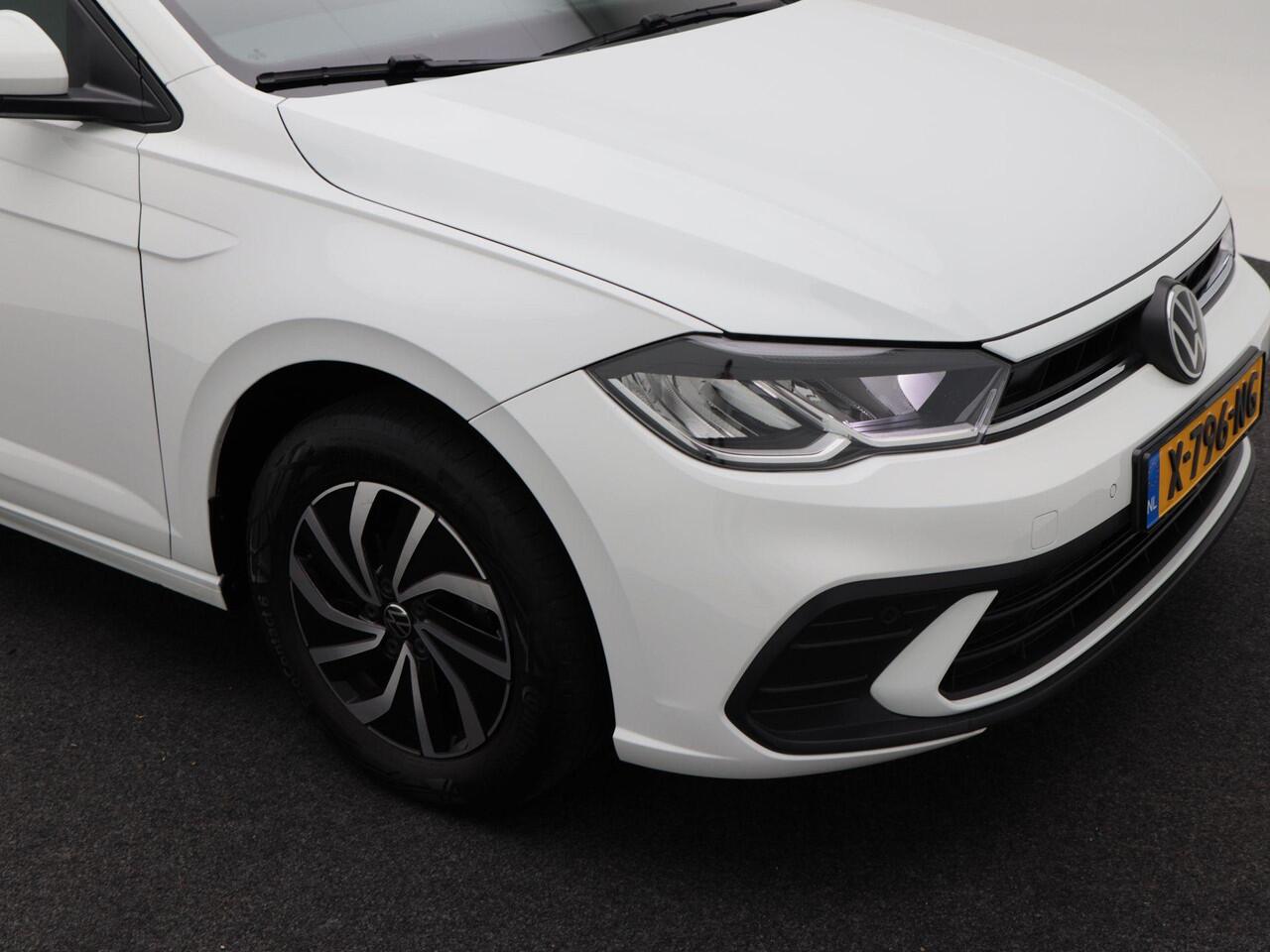 Volkswagen POLO 1.0 TSi Life Business | Adaptive Cruise | Climate Control | Stoelverwarming | Parkeersensoren | Navigatie | Carplay | 15 Inch | 40.672 Km!!