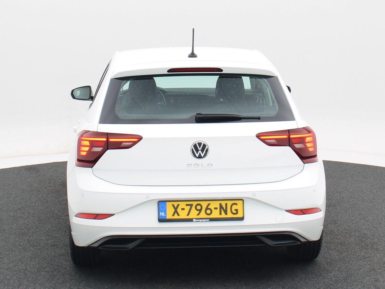 Volkswagen POLO 1.0 TSi Life Business | Adaptive Cruise | Climate Control | Stoelverwarming | Parkeersensoren | Navigatie | Carplay | 15 Inch | 40.672 Km!!