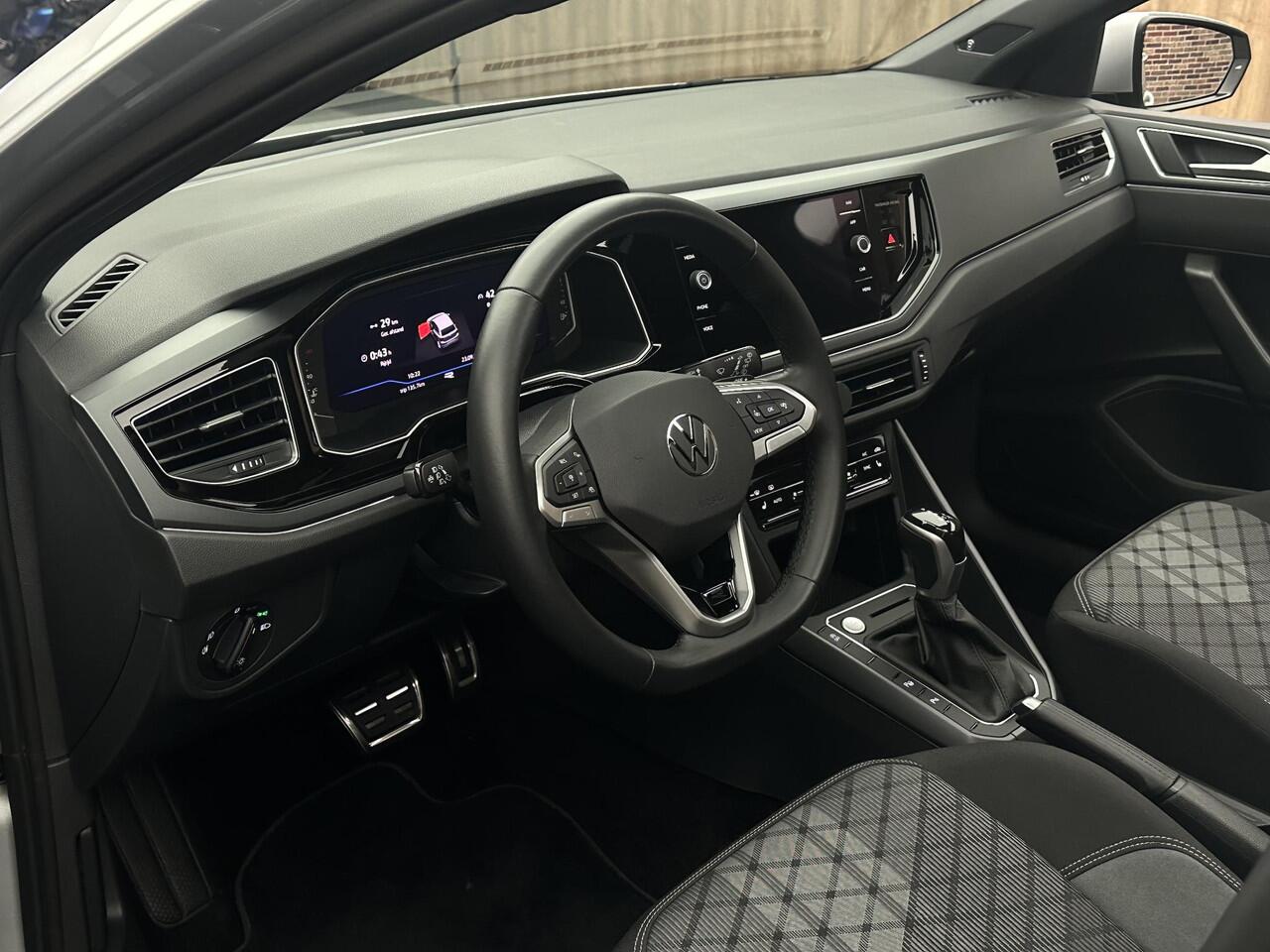 Volkswagen POLO 1.0 TSI R-Line IQ CAMERA PANO BEATS VIRTUAL GARANTIE