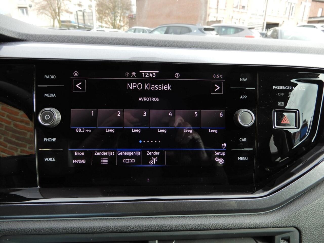 Volkswagen POLO 1.0 TSI Style Automaat - IQ Light