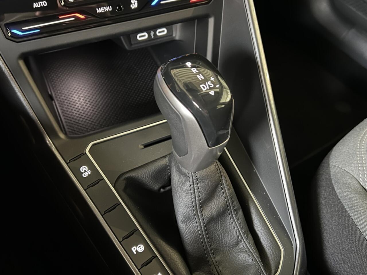 Volkswagen POLO 1.0 TSI Style * 12 mnd BOVAG garantie * RIJKLAARPRIJS !