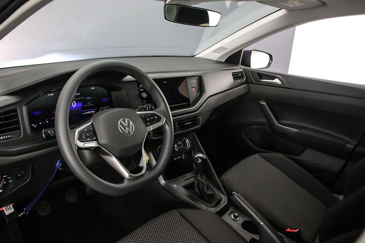 Volkswagen POLO Polo 1.0 TSI 95pk Cruise control, App connect, Parkeersensor achter, Airco, DAB, Radio, LED koplampen, Bluetooth