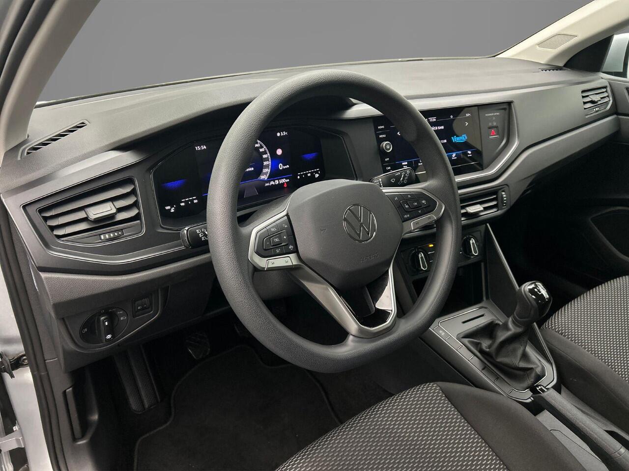 Volkswagen POLO Polo 1.0 MPI 80pk Cruise control, LED koplampen, Airco, DAB, Radio, App connect, Parkeersensor achter, Bluetooth