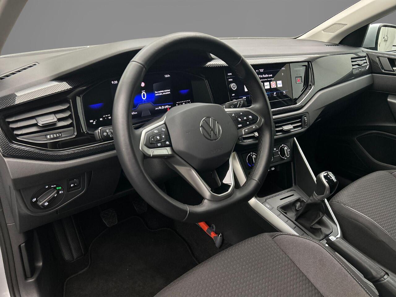 Volkswagen POLO Life Edition 1.0 TSI 95pk Adaptive cruise control, Parkeersensor achter, Achteruitrijcamera, LED koplampen, App connect, DAB, Radio, Airco