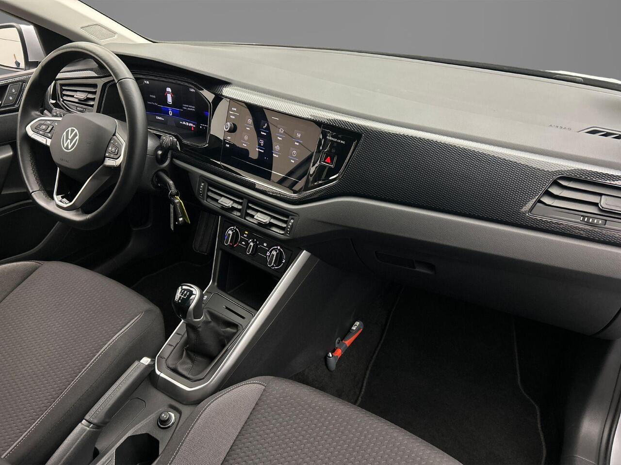 Volkswagen POLO Life Edition 1.0 TSI 95pk Adaptive cruise control, Parkeersensor achter, Achteruitrijcamera, LED koplampen, App connect, DAB, Radio, Airco