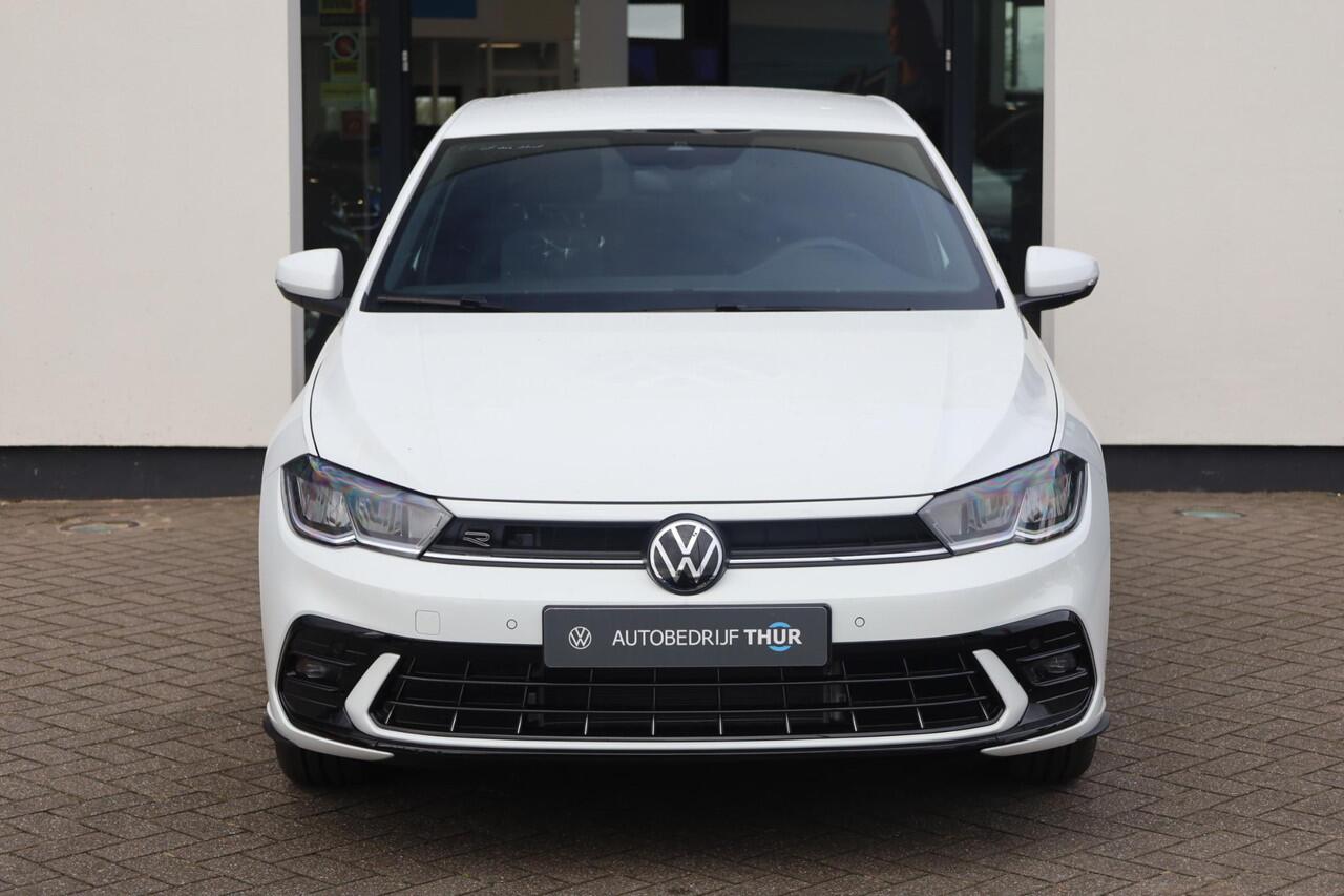 Volkswagen POLO 1.0 TSI R-Line 95PK / 70kW Verwarmbare voorstoelen, Keyless Entry & Start, volledig digitaal instrumentenpaneel, Apple Carplay & Android Auto, adaptive cruise control met Stop & Go en stuurhulp, Climatronic airconditioning, extra getint glas achter, buite