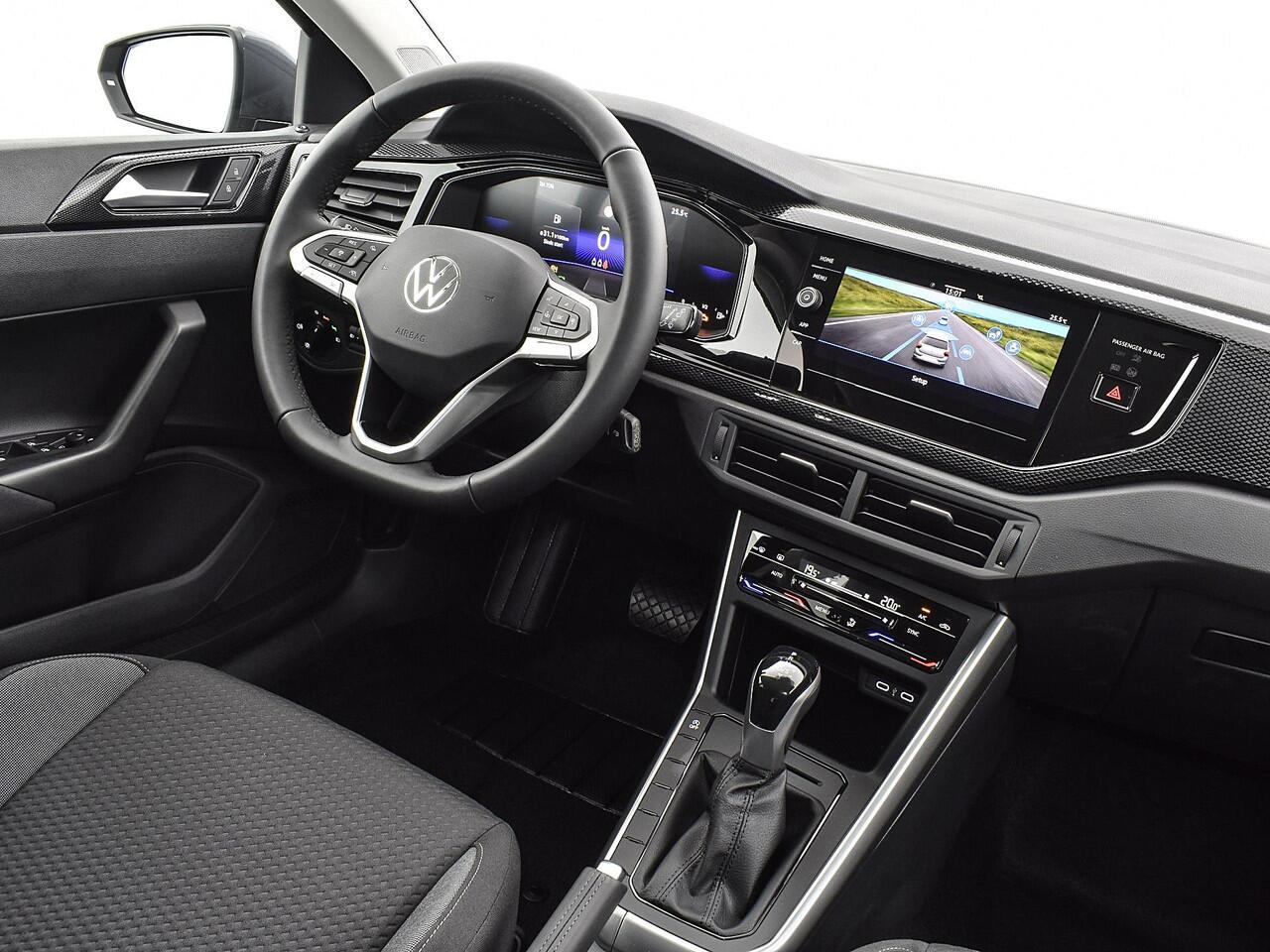 Volkswagen POLO Life Edition 1.0 TSI 95 pk 5 versn. Hand · Achteruitrijcamera · Parkeersensor achter · Velgen 'essex', 15 inch lichtmetaal ·