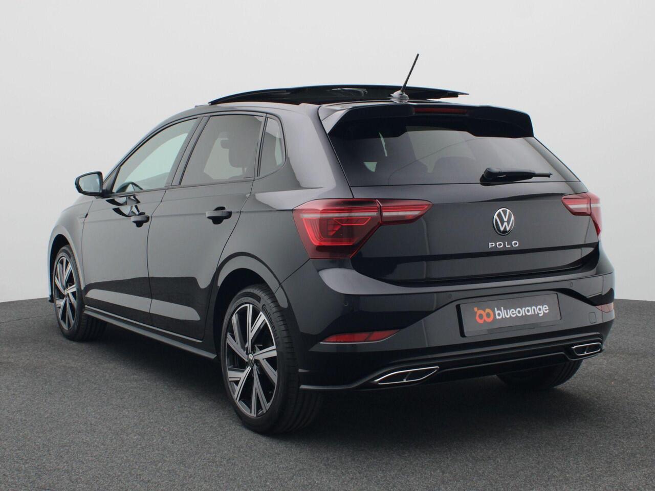 Volkswagen POLO 1.0 TSI R-Line 95PK DSG matrix led, panoramisch dak, stoelverwarming, navigatie, 17" lichtmetaal,