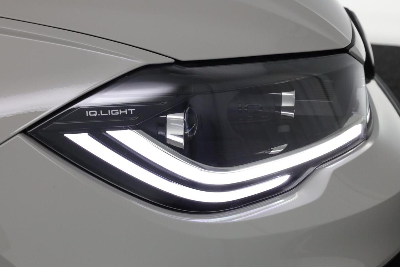 Volkswagen POLO R-Line Edition 1.0 TSI 70 kW / 95 pk DSG | IQ Light | Camera | Stoelverwarming | Navigatie