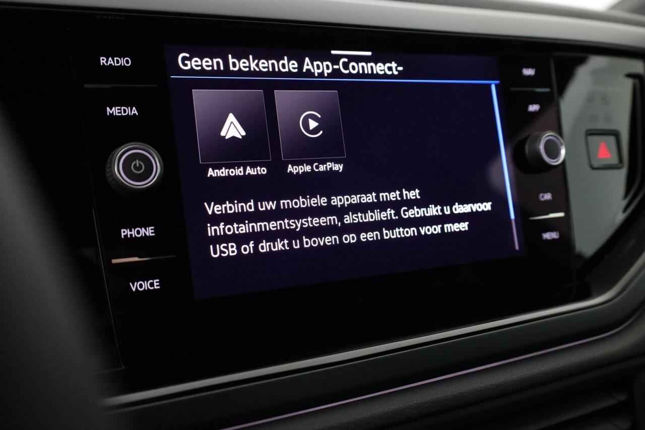 Volkswagen POLO R-Line Edition 1.0 TSI 70 kW / 95 pk DSG | IQ Light | Camera | Stoelverwarming | Navigatie